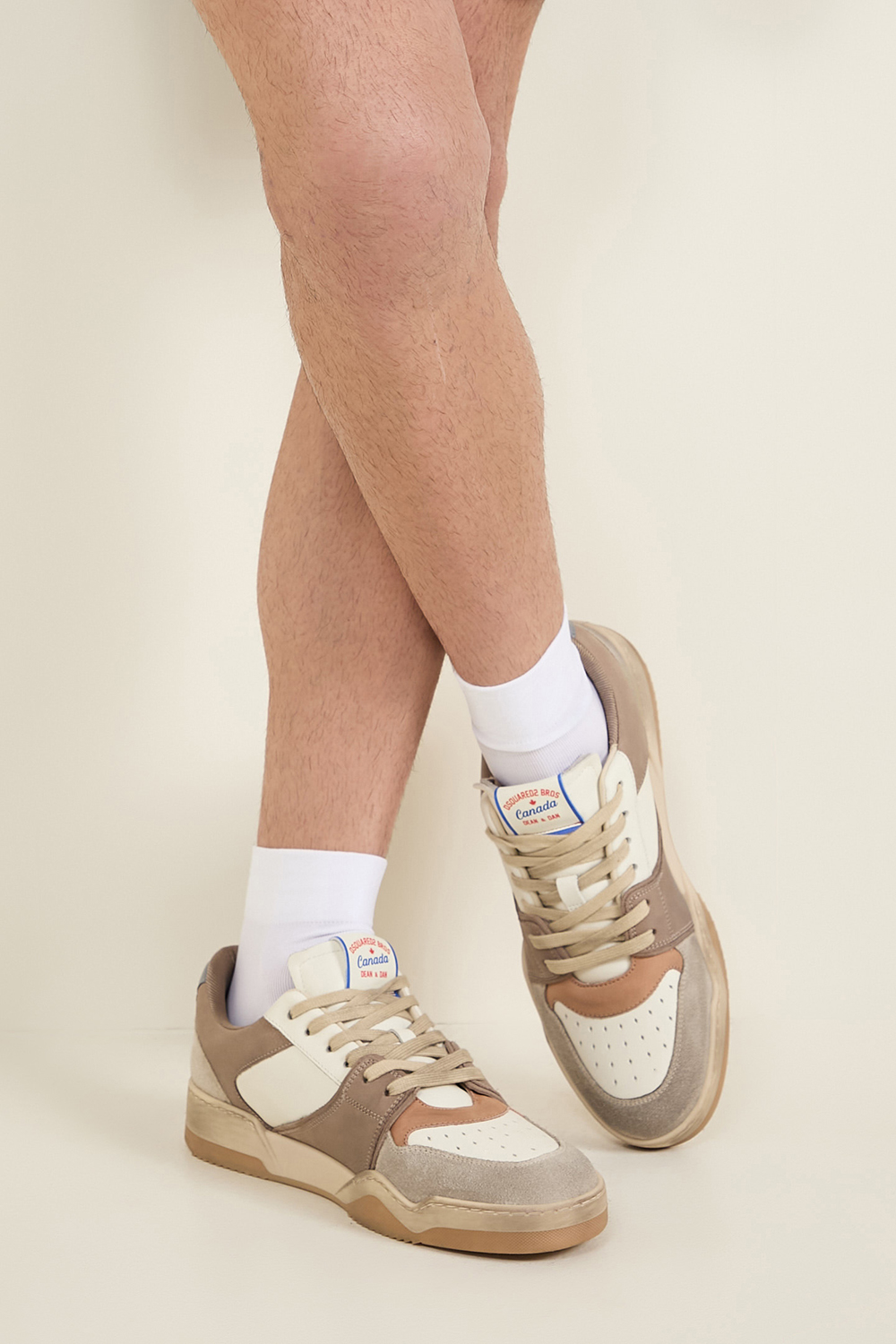 תמונת כל הלוק של נעלי סניקרס ספיקר DSQUARED2